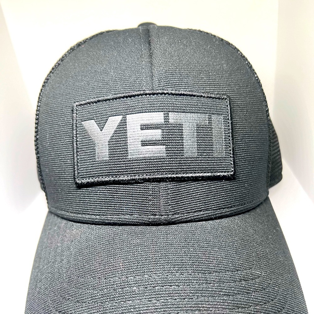 yeti trucker hat mesh OS black UNISEX​
